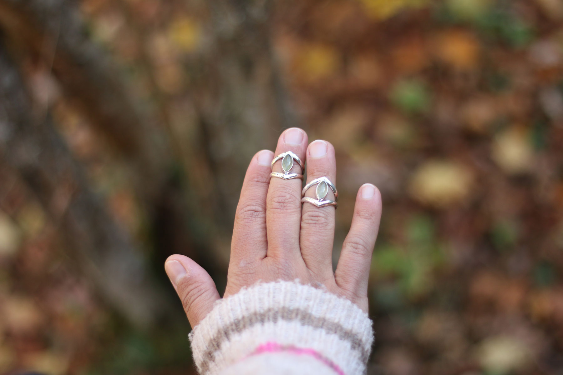 Anillo SAVIA I con PREHNITA - Imagen 4