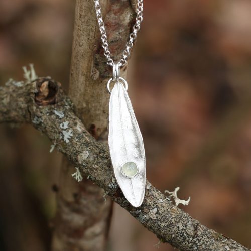 Colgante OLIVO con PREHNITA