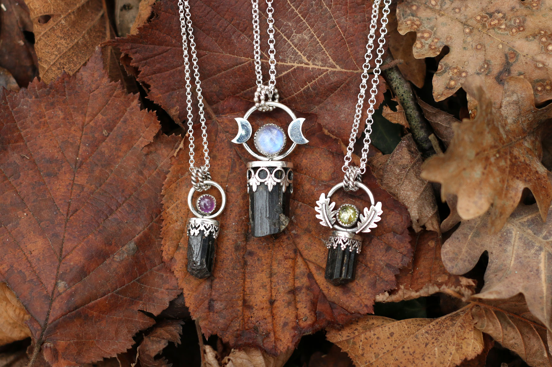 Colgante SILVESTRE con PIEDRA LUNA y TURMALINA NEGRA - Imagen 3