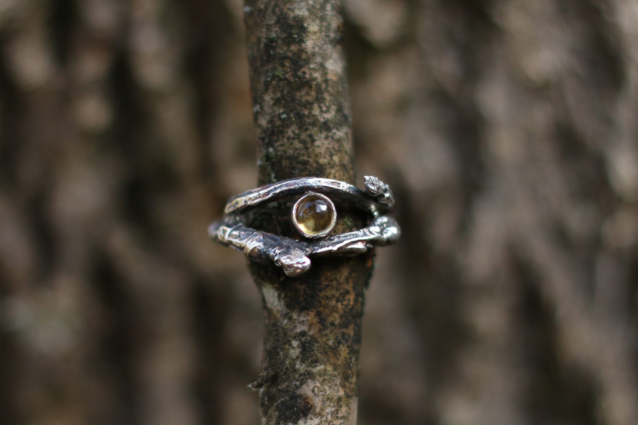 Anillo RAMA con CITRINO