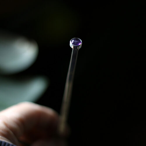 Punto de Libro con AMATISTA