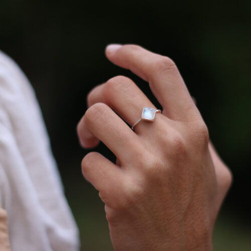 Anillo ROMBO de PIEDRA LUNA